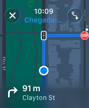 No app Mapas, instru??es de navega??o aparecem na parte inferior da tela