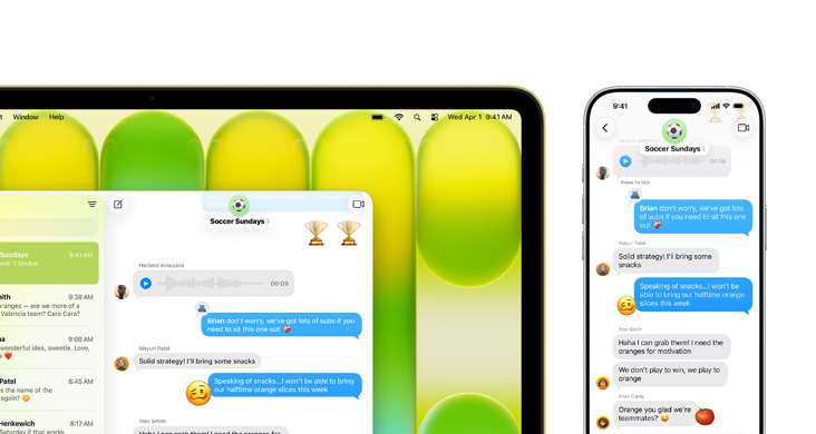 MacBook Neo az iPhone-tükr?zéssel, a kijelz?n egy sz?vegfolyam.