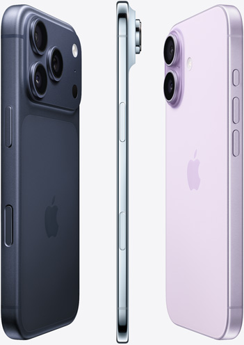 カメラ側(cè)を向けたディープブルーのiPhone 17 Pro、側(cè)面を向けたスカイブルーのiPhone Air、背面を向けたラベンダーのiPhone 17が扇狀に広がって配置されている