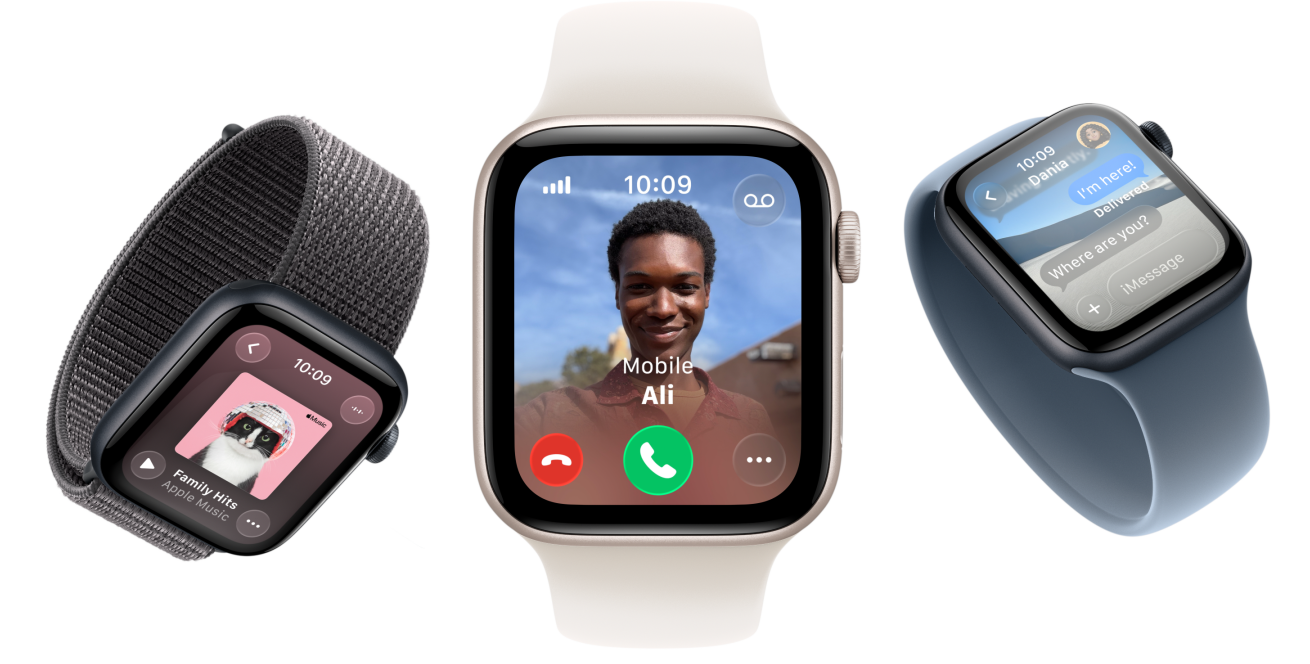 Apple Watch SE 3 ierīces, alumīnija ietvari, zvaig??u un pusnakts krāsa, Sport Loop, tum?i pelēka krāsa, Solo Loop, iesārta krāsa, Solo Loop, tērauda zila krāsa, ekrāni: Apple Music, ienāko?ais zvans, Messages