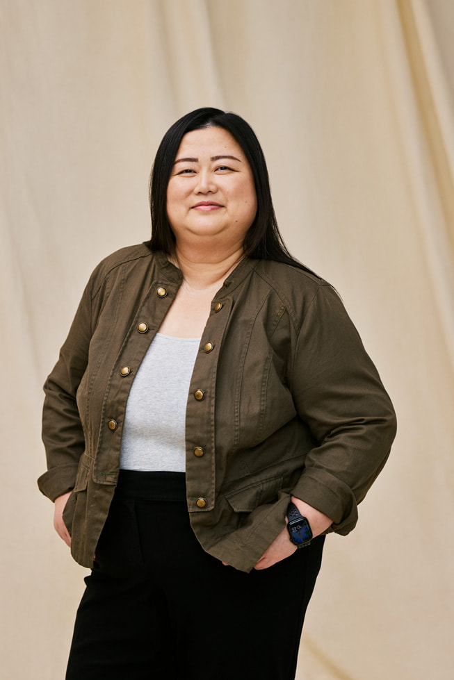 Retrato de Annie Vang, fundadora de la app.