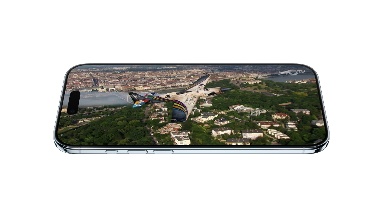 iPhone Air, exterior fa??, exterior lateral, afi?and un cadru static din serialul Foundation de pe Apple TV+