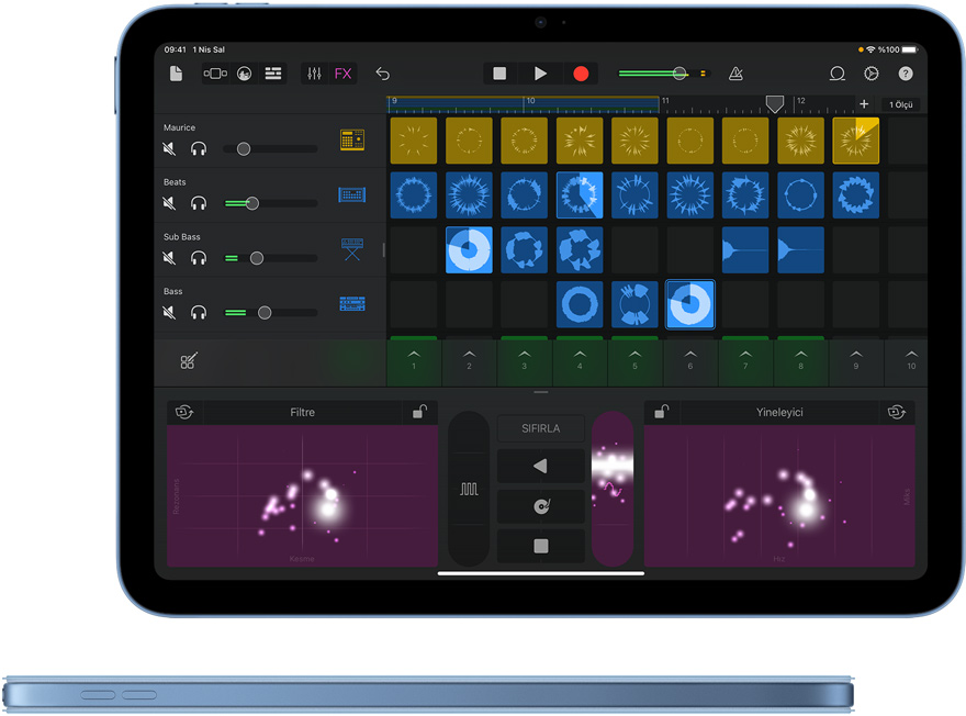 iPad’de GarageBand uygulamas? ve uyumlu renkte Smart Folio k?l?f tak?l? mavi bir iPad’in yandan g?rünümü