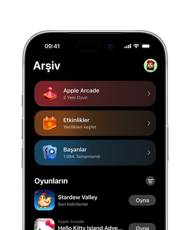 iPhone, ekran?n üst k?sm?nda Kitapl?k sekmesi, Apple Arcade, Etkinlikler, Ba?ar?lar ve Tüm Oyunlar b?lümüyle birlikte Oyunlar uygulamas?n?n yerle?imi g?steriliyor