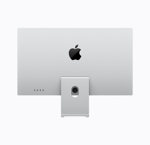 銀色 Apple Studio Display 配備可調(diào)整斜度的支架，展示機(jī)身背面，露出位於機(jī)身中央的黑色亮面 Apple 標(biāo)誌