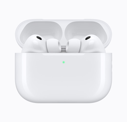 AirPods Pro 3 放在打開(kāi)的白色充電盒中