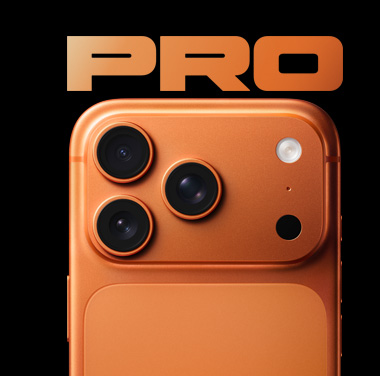 Kozmik Turuncu iPhone 17 Pro’nun üst ü?te birlik k?sm?n?n arkadan g?rünümü, 48 MP kameralar?n?n ü?ü de g?steriliyor.