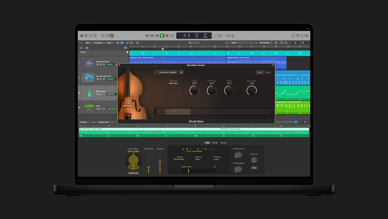 Pantalla de un MacBook Pro de 16 pulgadas que muestra Upright Bass Player, ventana abierta con los controles de Studio Bass, a la izquierda hay filas de Keyboard Player, Acoustic Drummer, Bass Player, Pads, en la parte inferior están los controles de Bass Player Roots Upright