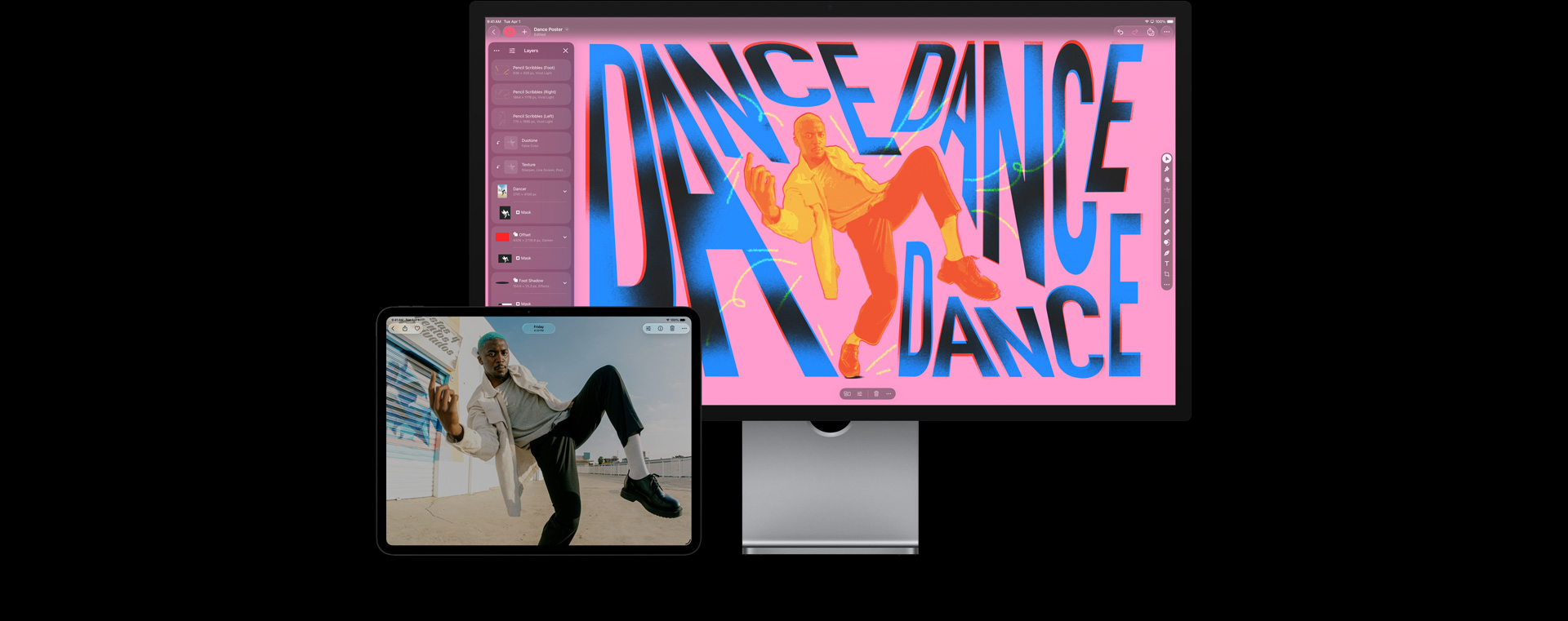 Pantalla de un iPad Pro que muestra a un hombre con cabello azul, chaqueta blanca, camiseta gris y pantalón y zapatos negros bailando al aire libre, pantalla de un monitor Studio Display para el Mac que muestra un espacio de trabajo con tipografía estilizada y colorida, imagen editada del hombre bailando superpuesta en tonos azul, amarillo y rojo